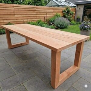 Douglashout Tuintafel met U Poten